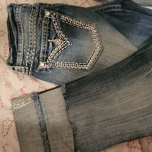 Cropped miss me jeans